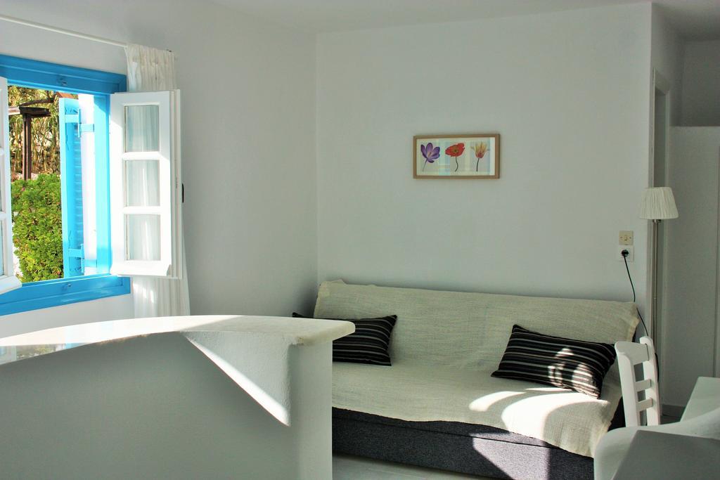 Meltemi Studios And Apartments 洛加拉斯 外观 照片
